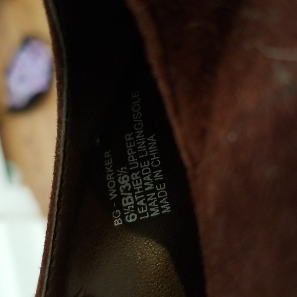 High Heels - Picture 3 of 5